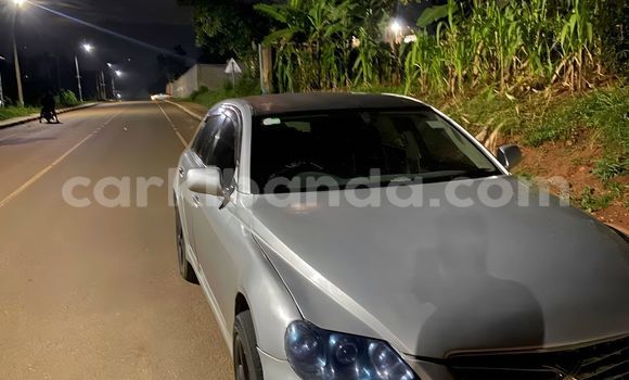 Gura Yakoze Toyota Mark X White Imodoka i Kampala mu Uganda Gura Yakoze Toyota Mark X White Imodoka i Kampala mu Uganda