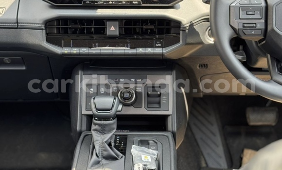 Nunua Mpya Toyota Hilux Nyingine Gari ndani ya Kampala nchini Uganda Nunua Mpya Toyota Hilux Nyingine Gari ndani ya Kampala nchini Uganda