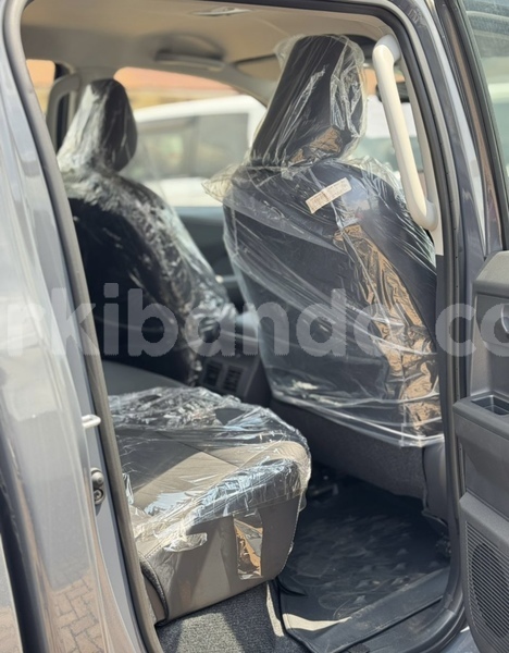 Big with watermark toyota hilux uganda kampala 25649