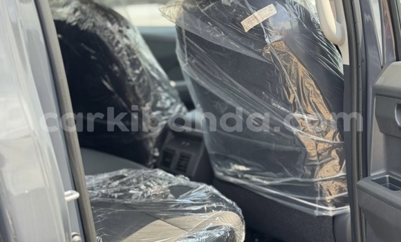 Nunua Mpya Toyota Hilux Nyingine Gari ndani ya Kampala nchini Uganda Nunua Mpya Toyota Hilux Nyingine Gari ndani ya Kampala nchini Uganda