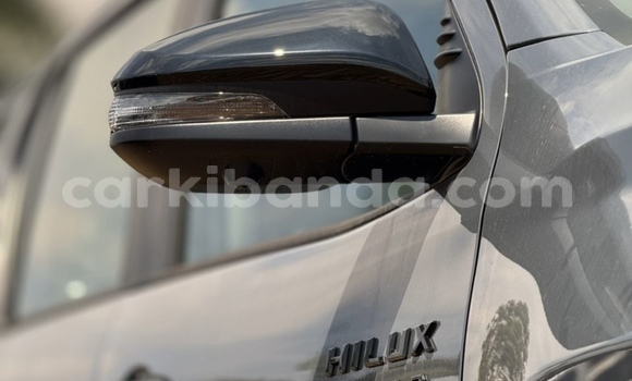 Nunua Mpya Toyota Hilux Nyingine Gari ndani ya Kampala nchini Uganda Nunua Mpya Toyota Hilux Nyingine Gari ndani ya Kampala nchini Uganda