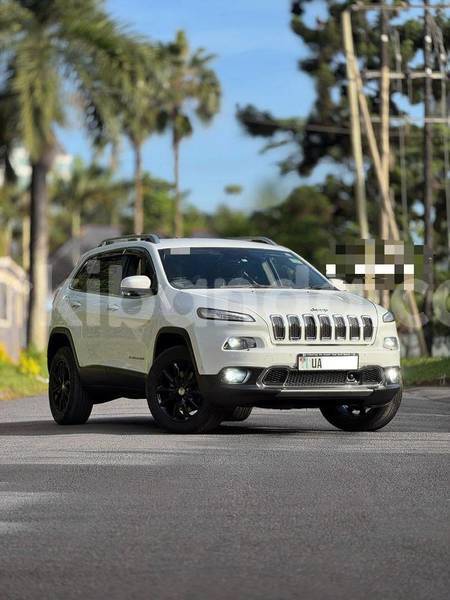 Big with watermark jeep liberty patriot uganda kampala 25650