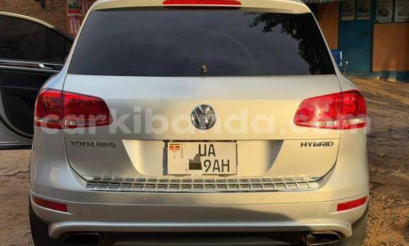 Nunua Mpya Volkswagen Touareg Fedha Gari ndani ya Kampala nchini Uganda Nunua Mpya Volkswagen Touareg Fedha Gari ndani ya Kampala nchini Uganda