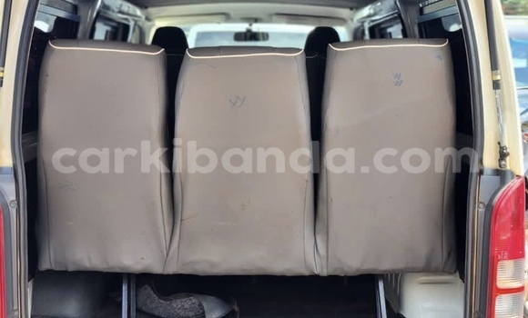 Nunua Mpya Toyota Dyna Nyeupe Gari ndani ya Kampala nchini Uganda Nunua Mpya Toyota Dyna Nyeupe Gari ndani ya Kampala nchini Uganda