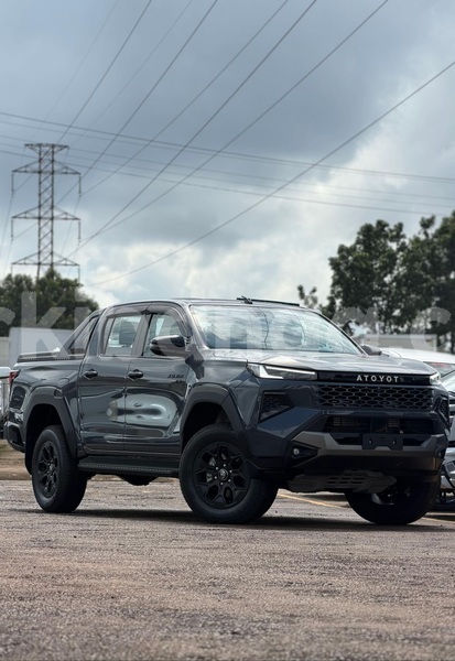 Big with watermark toyota hilux uganda kampala 25658