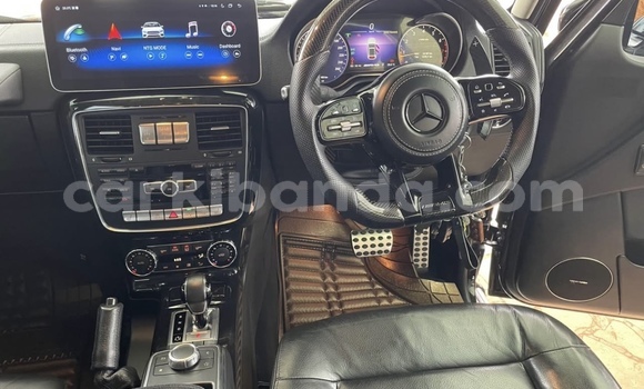Nunua Mpya Mercedes‒Benz G-klasse AMG Nyeusi Gari ndani ya Kampala nchini Uganda Nunua Mpya Mercedes‒Benz G-klasse AMG Nyeusi Gari ndani ya Kampala nchini Uganda