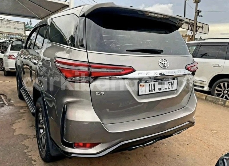 Big with watermark toyota fortuner uganda kampala 25664