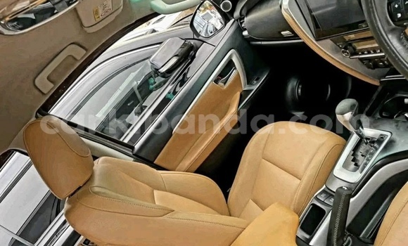 Nunua Mpya Toyota Fortuner Nyingine Gari ndani ya Kampala nchini Uganda Nunua Mpya Toyota Fortuner Nyingine Gari ndani ya Kampala nchini Uganda