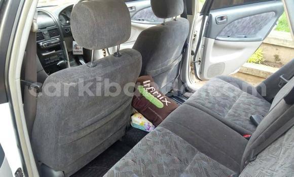 Gura Yakoze Toyota Caldina White Imodoka i Kampala mu Uganda Gura Yakoze Toyota Caldina White Imodoka i Kampala mu Uganda