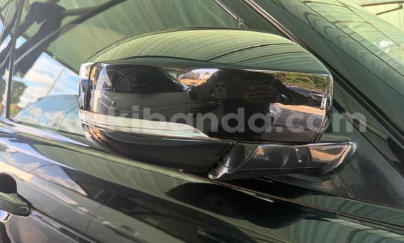 Buy New Land Rover Range Rover Vogue Black Car in Kampala in Uganda Buy New Land Rover Range Rover Vogue Black Car in Kampala in Uganda