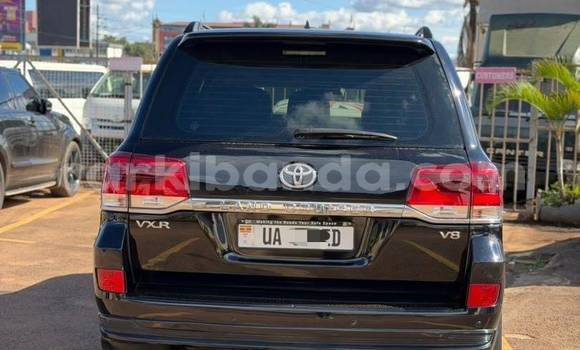 Acheter Neuf Voiture Toyota Land Cruiser Noir à Kampala, Ouganda Acheter Neuf Voiture Toyota Land Cruiser Noir à Kampala, Ouganda