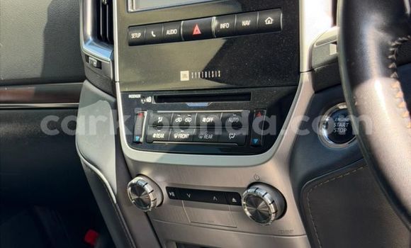 Buy New Toyota Land Cruiser Black Car in Kampala in Uganda Buy New Toyota Land Cruiser Black Car in Kampala in Uganda