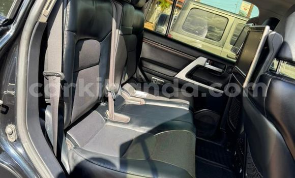Buy New Toyota Land Cruiser Black Car in Kampala in Uganda Buy New Toyota Land Cruiser Black Car in Kampala in Uganda