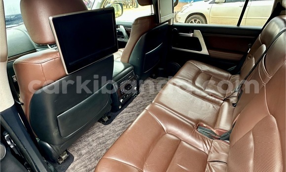 Buy Used Toyota Land Cruiser Black Car in Kampala in Uganda Buy Used Toyota Land Cruiser Black Car in Kampala in Uganda