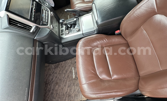 Buy Used Toyota Land Cruiser Black Car in Kampala in Uganda Buy Used Toyota Land Cruiser Black Car in Kampala in Uganda