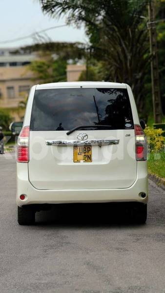 Big with watermark toyota noah uganda kampala 25702