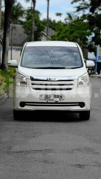 Big with watermark toyota noah uganda kampala 25702