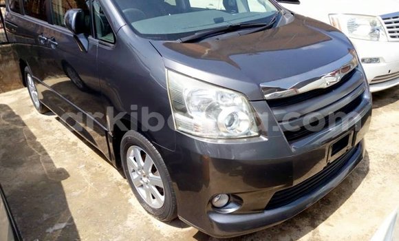 Buy Used Toyota Noah Other Car in Kampala in Uganda Buy Used Toyota Noah Other Car in Kampala in Uganda