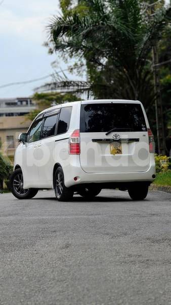 Big with watermark toyota noah uganda kampala 25702