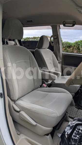Big with watermark toyota noah uganda kampala 25702
