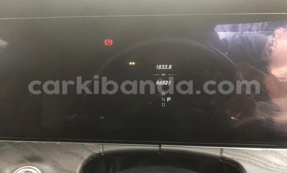 Nunua Mpya Mercedes‒Benz E–Class Nyeusi Gari ndani ya Kampala nchini Uganda Nunua Mpya Mercedes‒Benz E–Class Nyeusi Gari ndani ya Kampala nchini Uganda