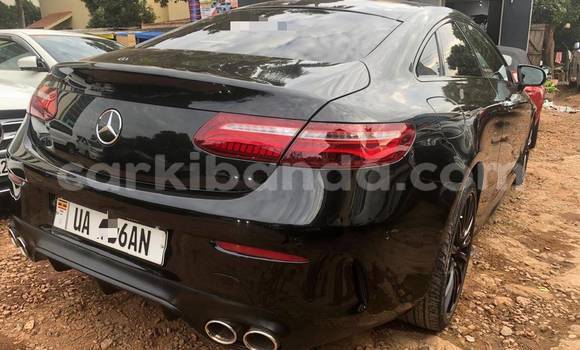Nunua Mpya Mercedes‒Benz CLS–Class Nyeusi Gari ndani ya Kampala nchini Uganda Nunua Mpya Mercedes‒Benz CLS–Class Nyeusi Gari ndani ya Kampala nchini Uganda