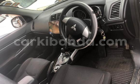 Nunua Ilio tumika Mitsubishi RVR Fedha Gari ndani ya Kampala nchini Uganda Nunua Ilio tumika Mitsubishi RVR Fedha Gari ndani ya Kampala nchini Uganda