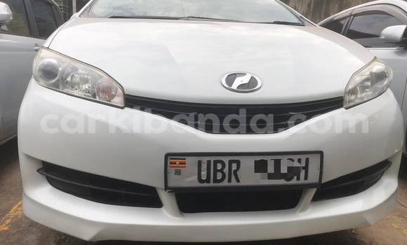 Buy Used Toyota Wish White Car in Kampala in Uganda
