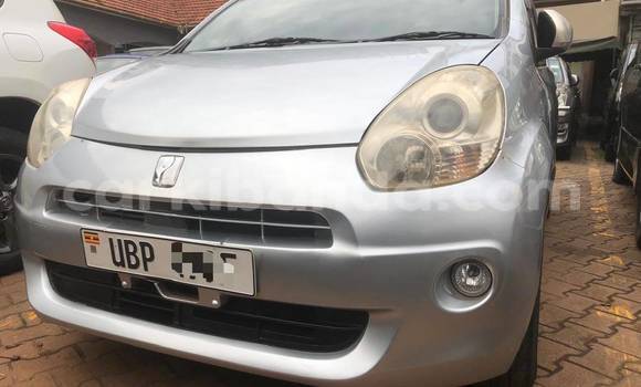 Nunua Ilio tumika Toyota Passo Fedha Gari ndani ya Kampala nchini Uganda Nunua Ilio tumika Toyota Passo Fedha Gari ndani ya Kampala nchini Uganda