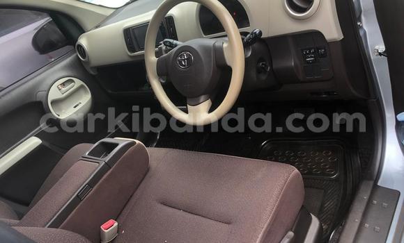 Nunua Ilio tumika Toyota Passo Fedha Gari ndani ya Kampala nchini Uganda Nunua Ilio tumika Toyota Passo Fedha Gari ndani ya Kampala nchini Uganda