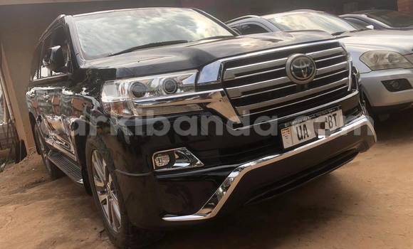 Nunua Mpya Toyota Land Cruiser Prado Nyeusi Gari ndani ya Kampala nchini Uganda Nunua Mpya Toyota Land Cruiser Prado Nyeusi Gari ndani ya Kampala nchini Uganda