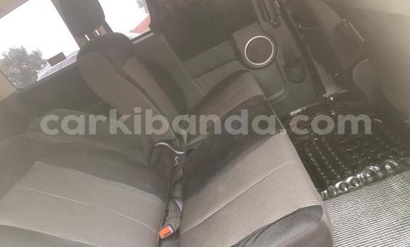 Nunua Mpya Mitsubishi Delica Fedha Gari ndani ya Kampala nchini Uganda Nunua Mpya Mitsubishi Delica Fedha Gari ndani ya Kampala nchini Uganda