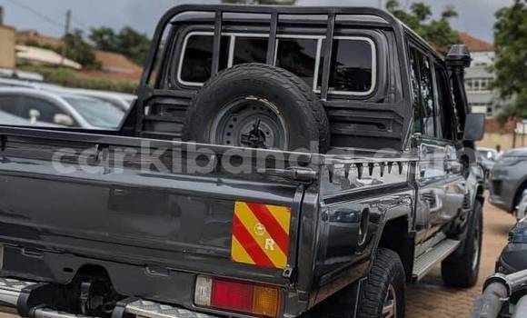 Acheter Neuf Voiture Toyota Land Cruiser Autre à Kampala, Ouganda Acheter Neuf Voiture Toyota Land Cruiser Autre à Kampala, Ouganda