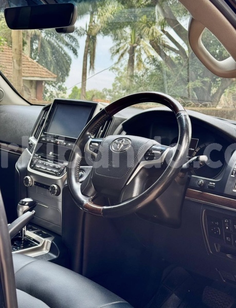 Big with watermark toyota land cruiser uganda kampala 25721