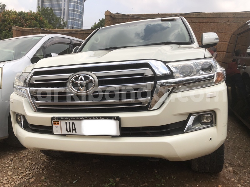 Big with watermark toyota land cruiser uganda kampala 25722