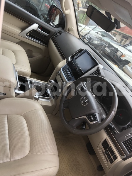 Big with watermark toyota land cruiser uganda kampala 25722