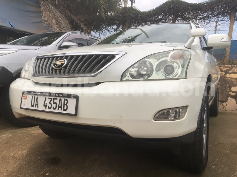 Big with watermark toyota harrier uganda kampala 25723