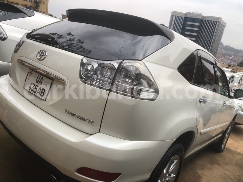 Big with watermark toyota harrier uganda kampala 25723