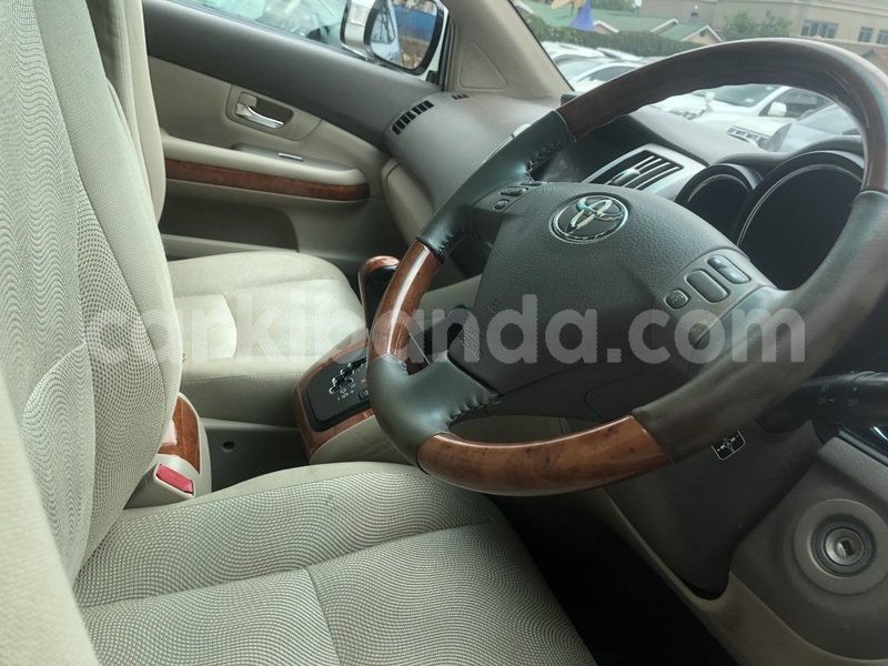 Big with watermark toyota harrier uganda kampala 25723