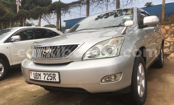 Buy New Toyota Harrier Silver Car in Kampala in Uganda Buy New Toyota Harrier Silver Car in Kampala in Uganda