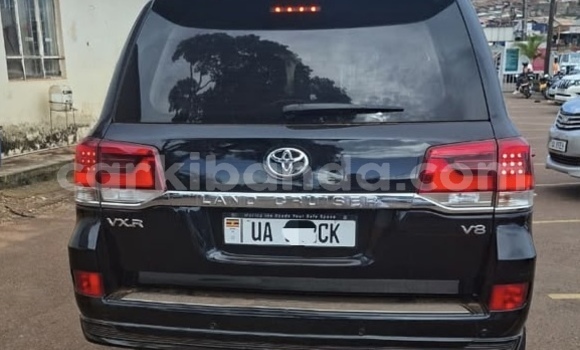 Buy New Toyota Land Cruiser Black Car in Kampala in Uganda Buy New Toyota Land Cruiser Black Car in Kampala in Uganda