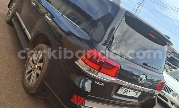 Buy New Toyota Land Cruiser Black Car in Kampala in Uganda Buy New Toyota Land Cruiser Black Car in Kampala in Uganda