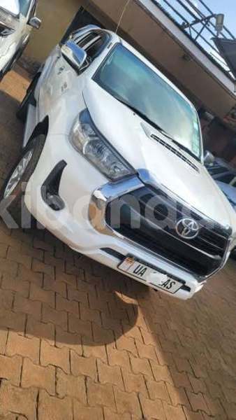 Big with watermark toyota hilux northern amudat 25729