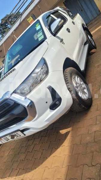 Big with watermark toyota hilux northern amudat 25729
