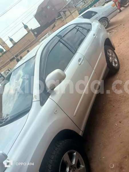 Big with watermark toyota corolla verso uganda mbale 25731