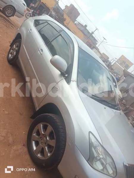 Big with watermark toyota corolla verso uganda mbale 25731
