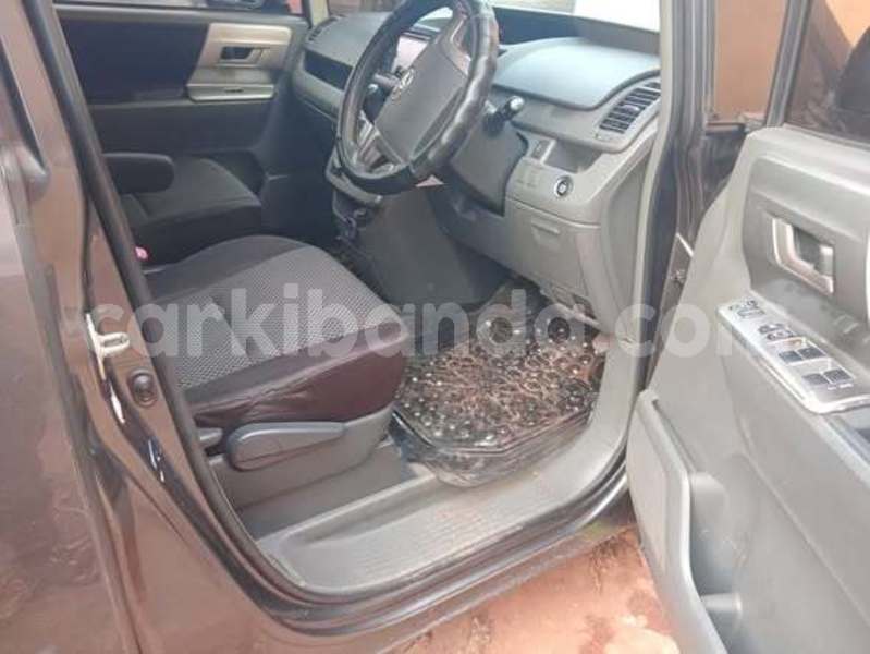 Big with watermark toyota hilux uganda kabale 25732