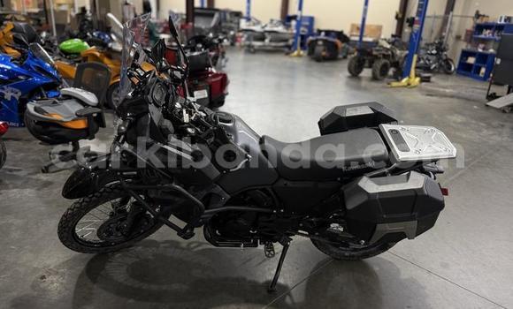 Gura Yakoze Kawasaki KLR 650 Black Bike i Kampala mu Uganda Gura Yakoze Kawasaki KLR 650 Black Bike i Kampala mu Uganda