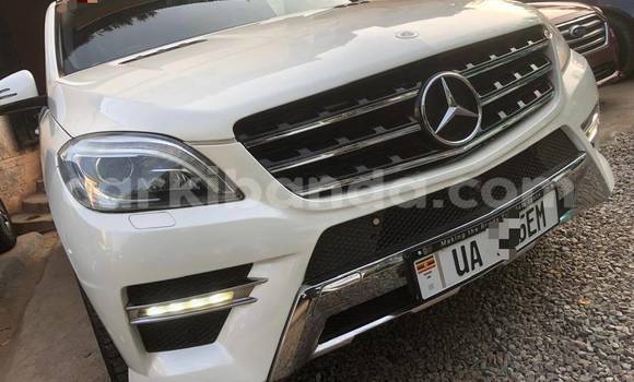Acheter Neuf Voiture Mercedes‒Benz ML–Class Blanc à Kampala, Ouganda Acheter Neuf Voiture Mercedes‒Benz ML–Class Blanc à Kampala, Ouganda