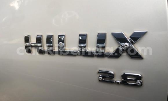 Acheter Neuf Voiture Toyota Hiluxe Revo Blanc à Kampala, Ouganda Acheter Neuf Voiture Toyota Hiluxe Revo Blanc à Kampala, Ouganda